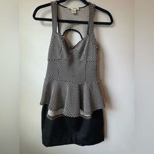 Sans Souci Monochrome Textured Top